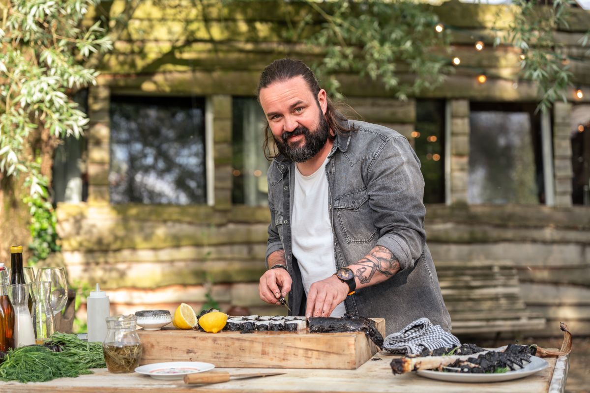 Open Vuur Maak Kennis Met De Nieuwe Njam Chef Sam DHuyvetter