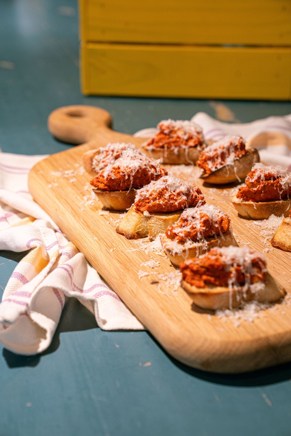 Pintxo’s met romesco en geraspte manchego