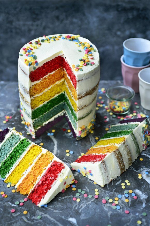 Regenboogcake