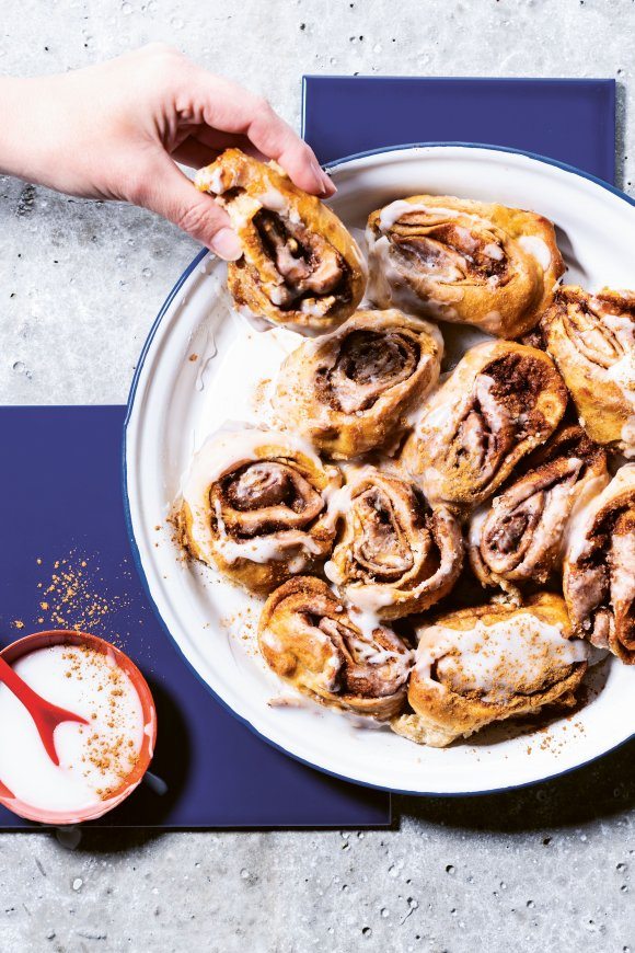 Vegan cinnamon rolls