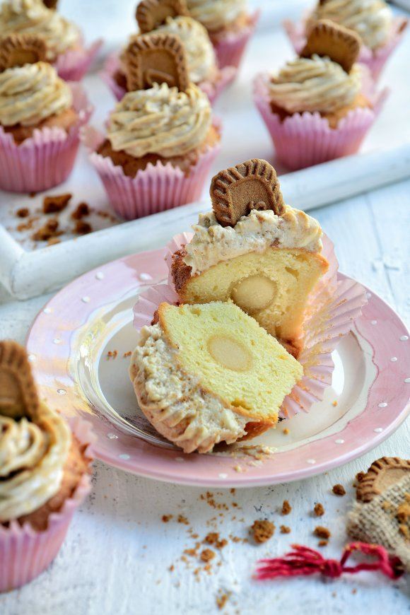 Marsepeincupcakes met speculaastopping