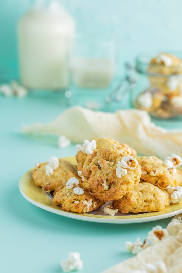 Popcorn cookies