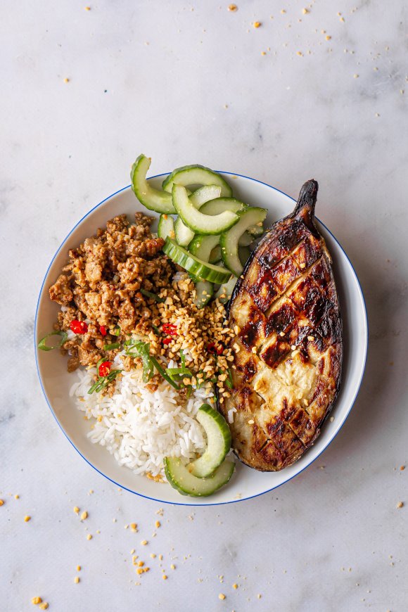 Aubergines met kruidig varkensgehakt