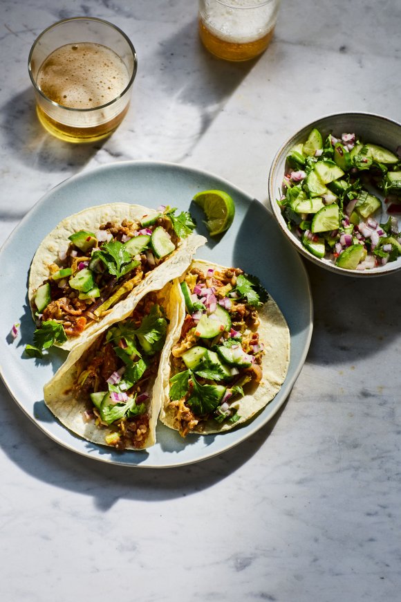 Taco's met linzen en broccolistronk