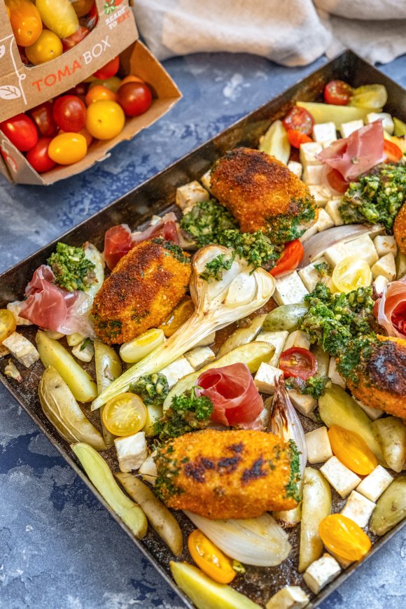 Traybake met boomstammetjes en kruidenpesto