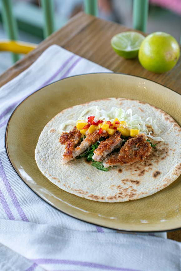 Taco met kokoskip en mangosalsa