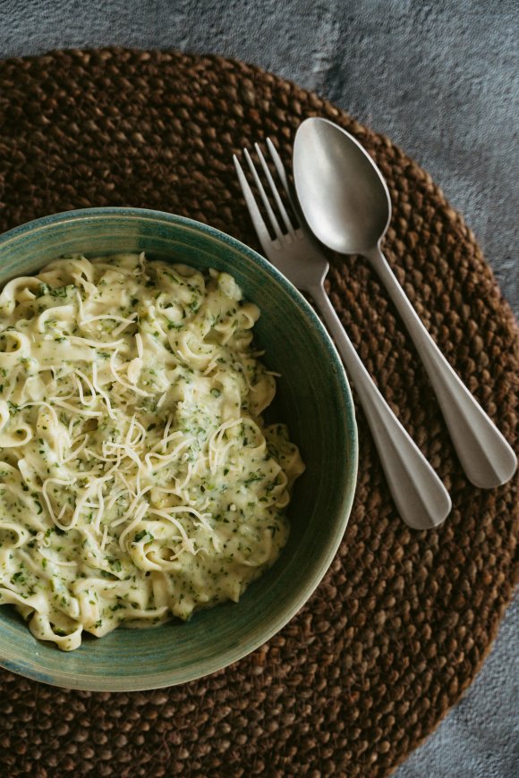 Pasta met groene saus