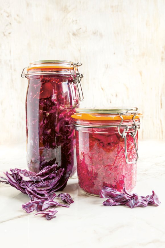 Gefermenteerde rodekool met appel en wortel