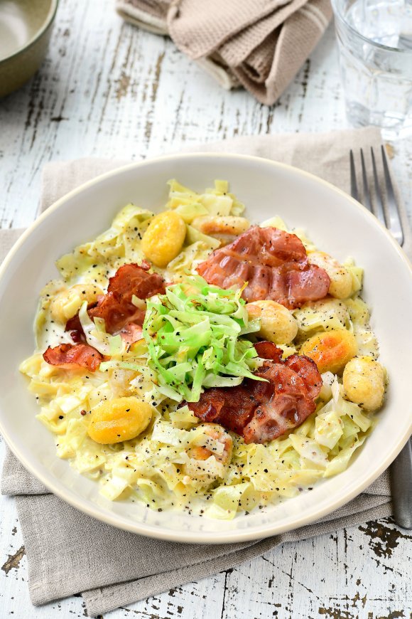 Gnocchi met spek en spitskool