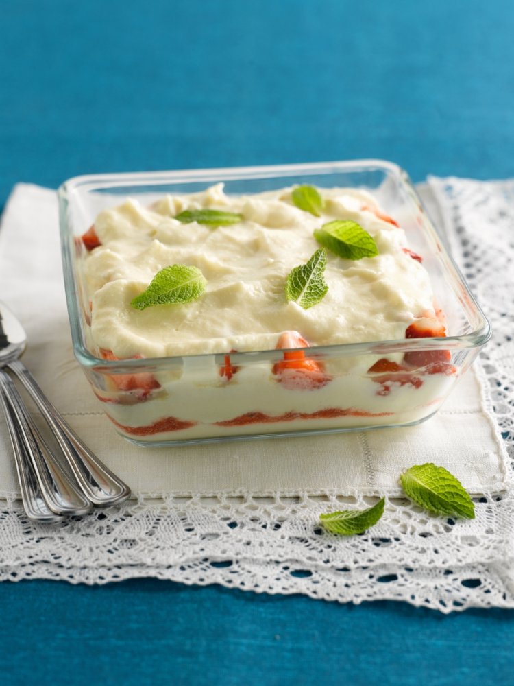 Zomerse tiramisu met aardbeien